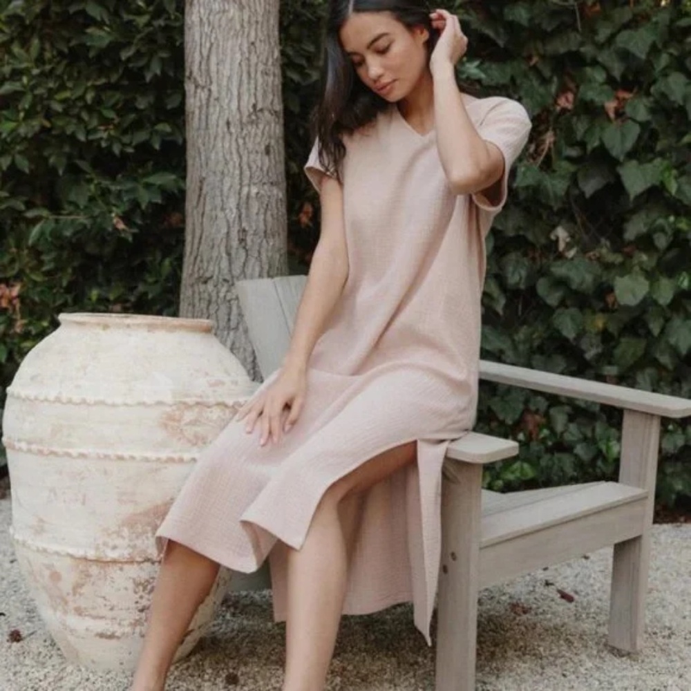 Jenni Kayne Cypress Caftan Dress in Blush Pink M